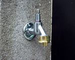 Zusätzlicher Wasserhahn